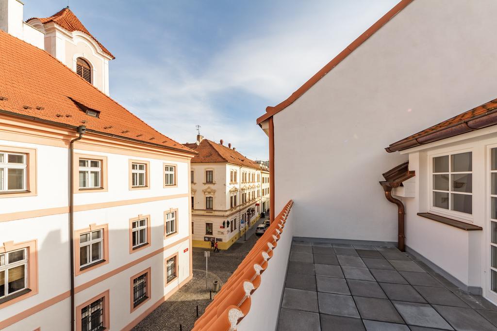 Downtown Royal Apartments Ceske Budejovice Exteriör bild